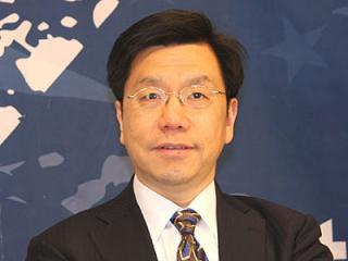 李开复:被商业利益左右的搜索会失去网民信任.jpg