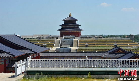 武汉豪华墓地引发争议 专家称须遏制“厚葬风气”-新华网